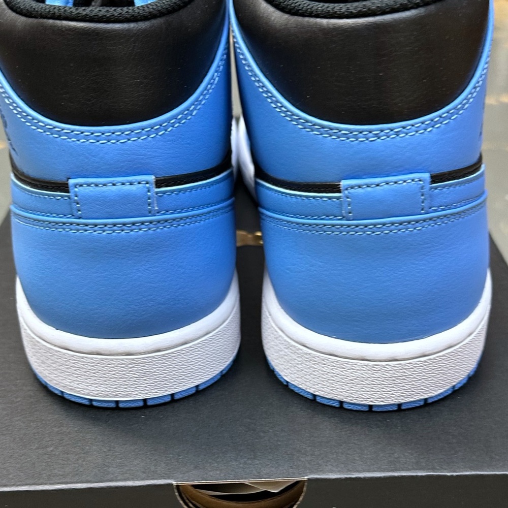 Nike Air Jordan 1 Mid University Blue Black DQ8426-401 10.5 Carolina Tarheels - Picture 10 of 11